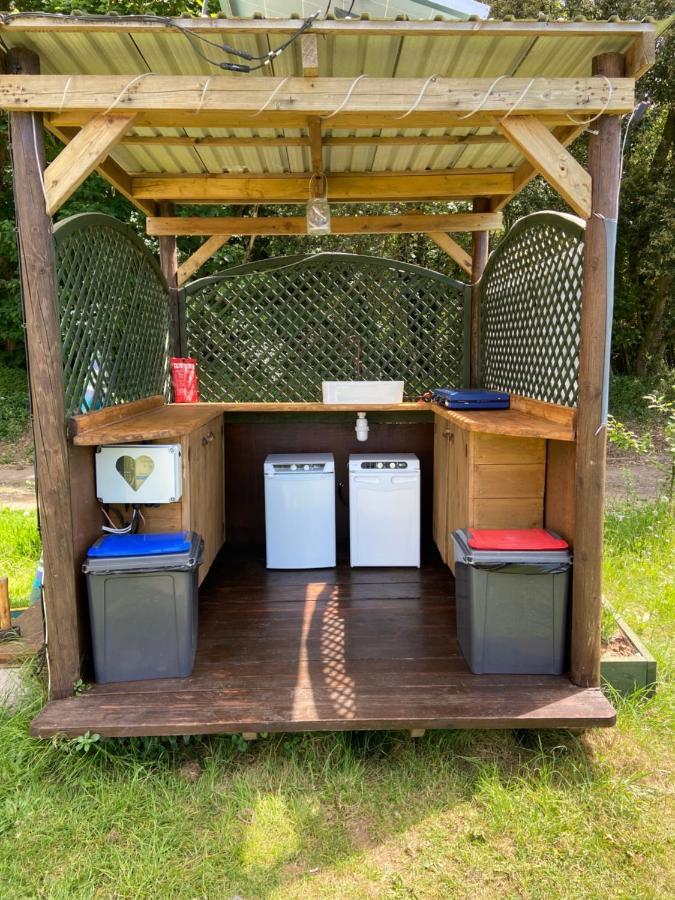 Quex Livery Glamping Birchington-on-Sea Εξωτερικό φωτογραφία